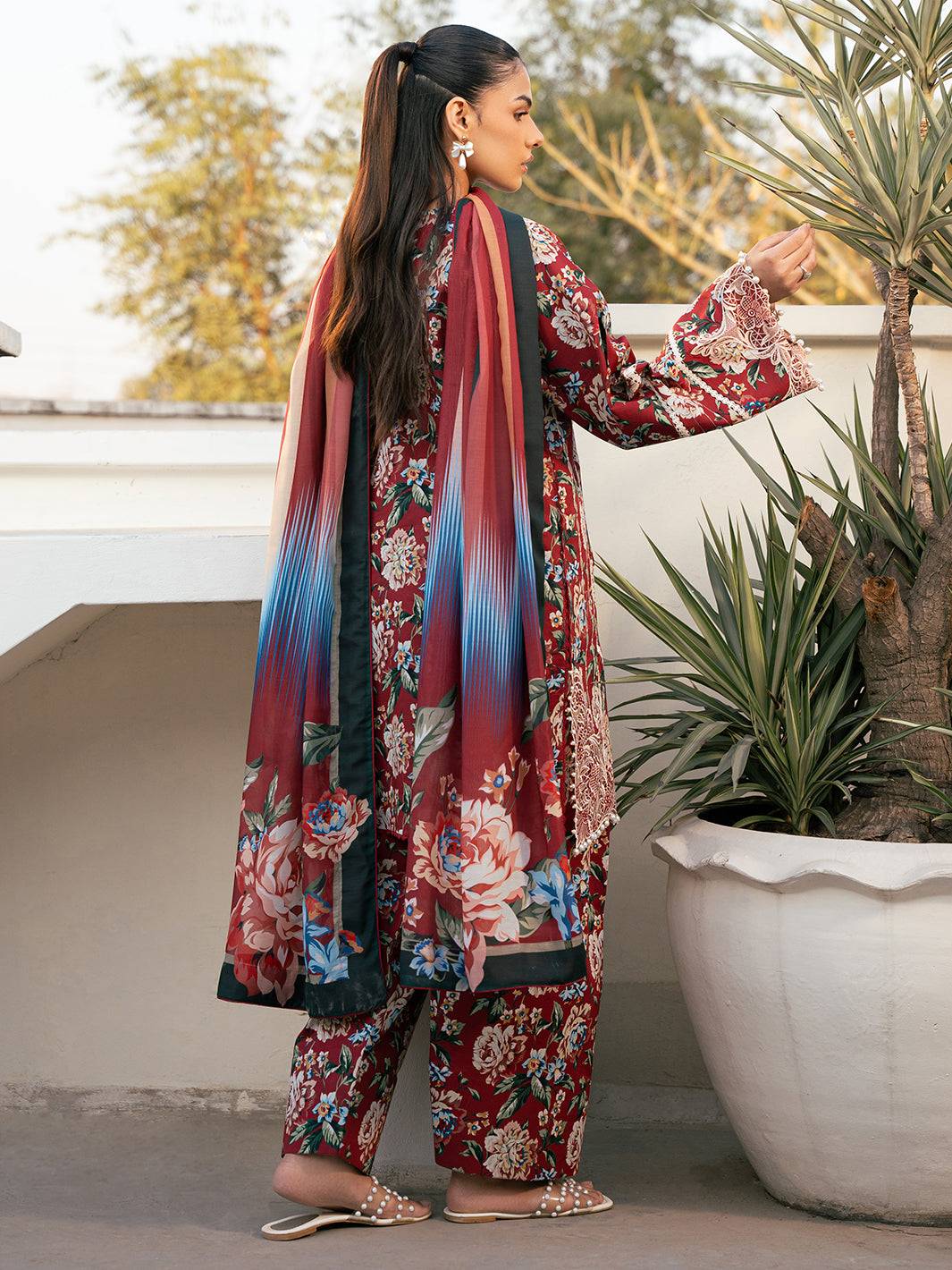 Bin Ilyas | Hazel Printed Lawn 25 | 2076 - B by Maria Faisal - Registered Vendor of : Bin Ilyas - type : Ladies Clothes - 100% original wedding dresses