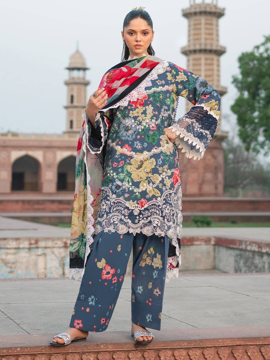 Bin Ilyas | Naqsh Naaz Luxury Lawn 25 | 2081 - B by Maria Faisal - Registered Vendor of : Bin Ilyas - type : Ladies Clothes - 100% original wedding dresses