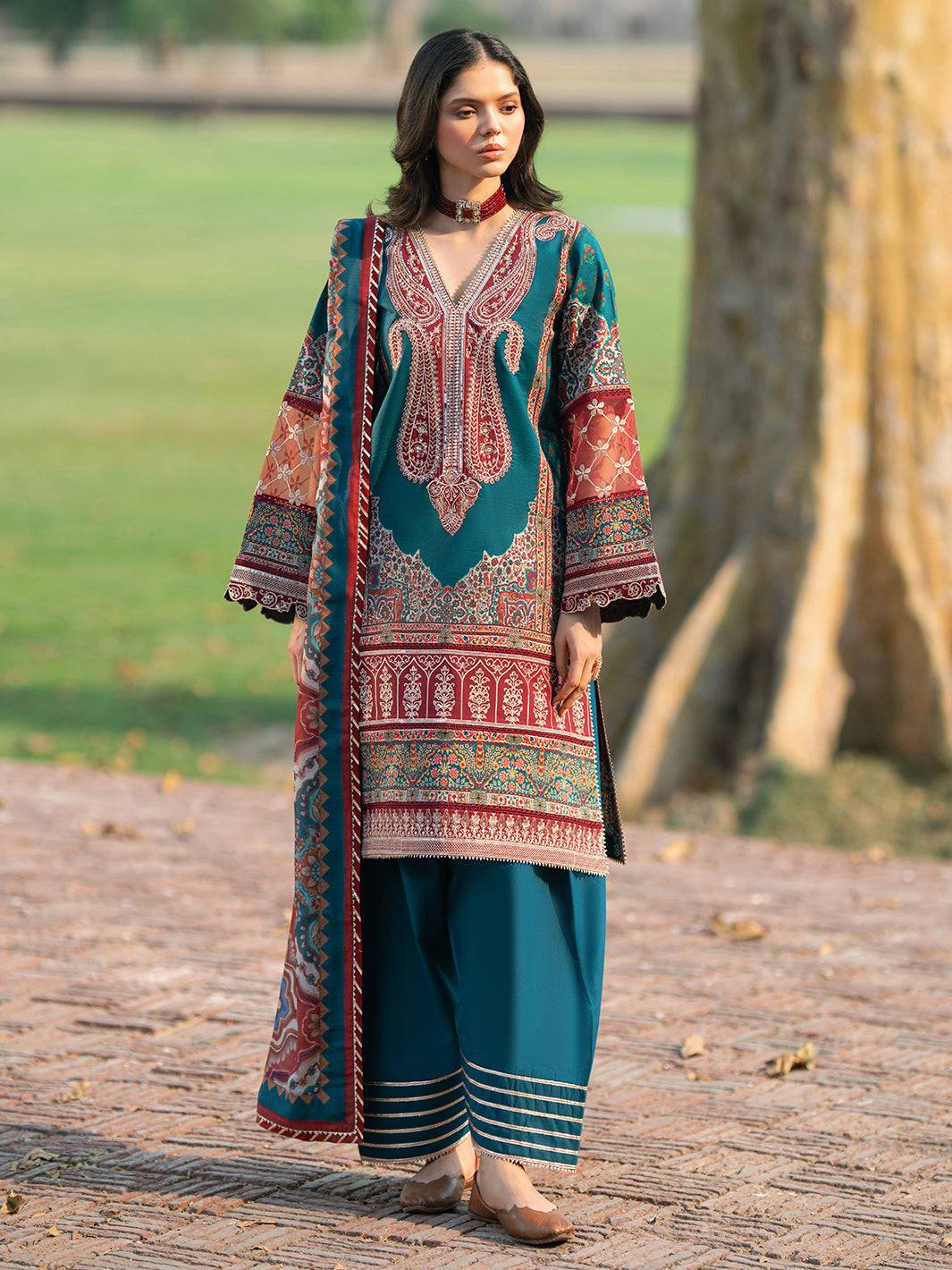 Bin Ilyas | Naqsh Naaz Luxury Lawn 25 | 2083 - B by Maria Faisal - Registered Vendor of : Bin Ilyas - type : Ladies Clothes - 100% original wedding dresses