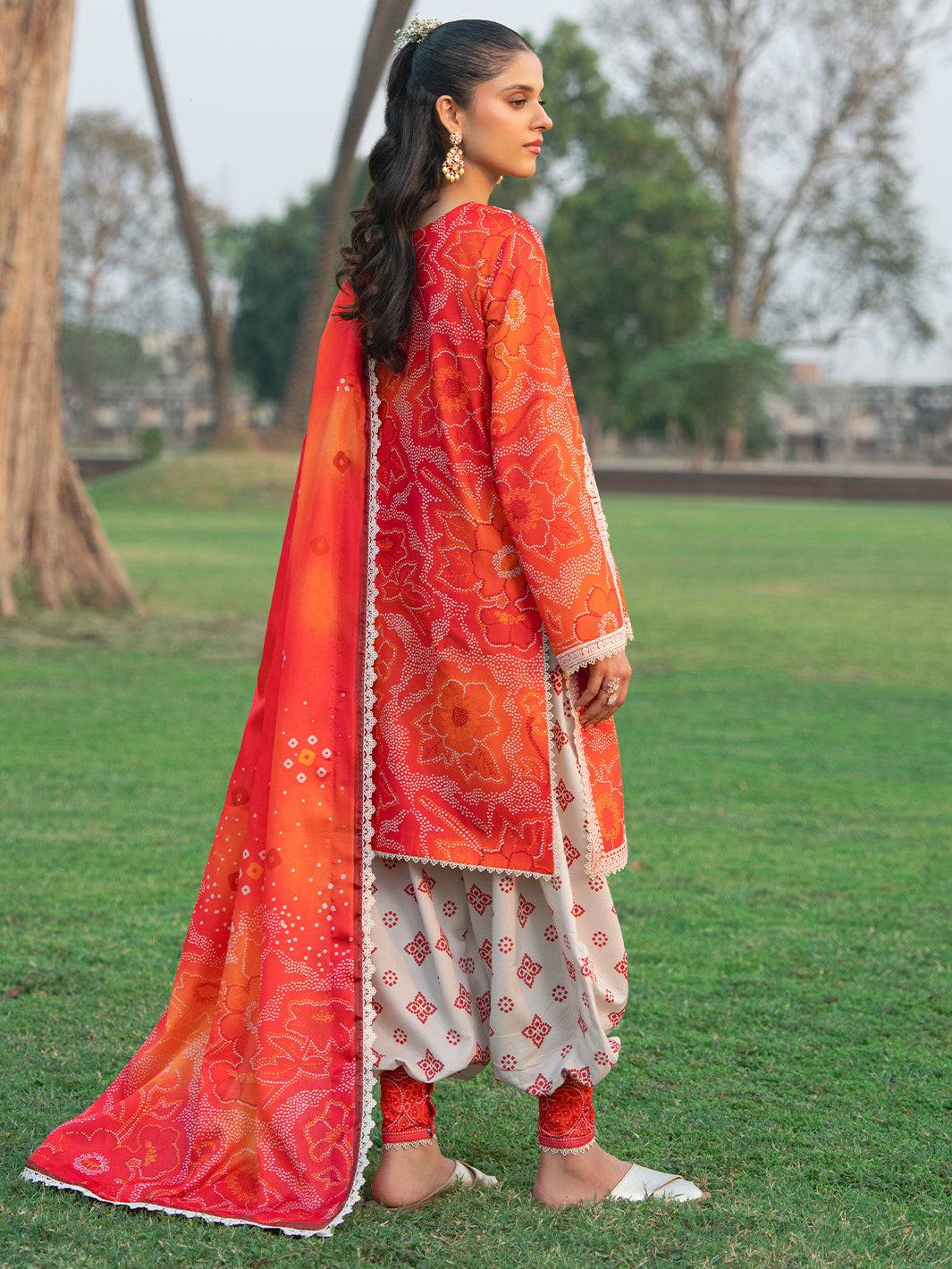 Bin Ilyas | Naqsh Naaz Luxury Lawn 25 | 2084 - A by Maria Faisal - Registered Vendor of : Bin Ilyas - type : Ladies Clothes - 100% original wedding dresses