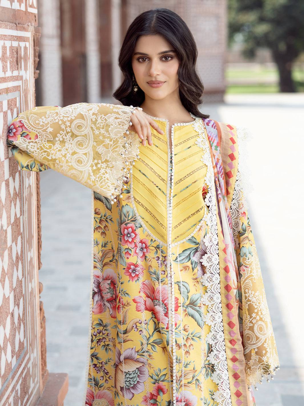 Bin Ilyas | Naqsh Naaz Luxury Lawn 25 | 2085 - A by Maria Faisal - Registered Vendor of : Bin Ilyas - type : Ladies Clothes - 100% original wedding dresses