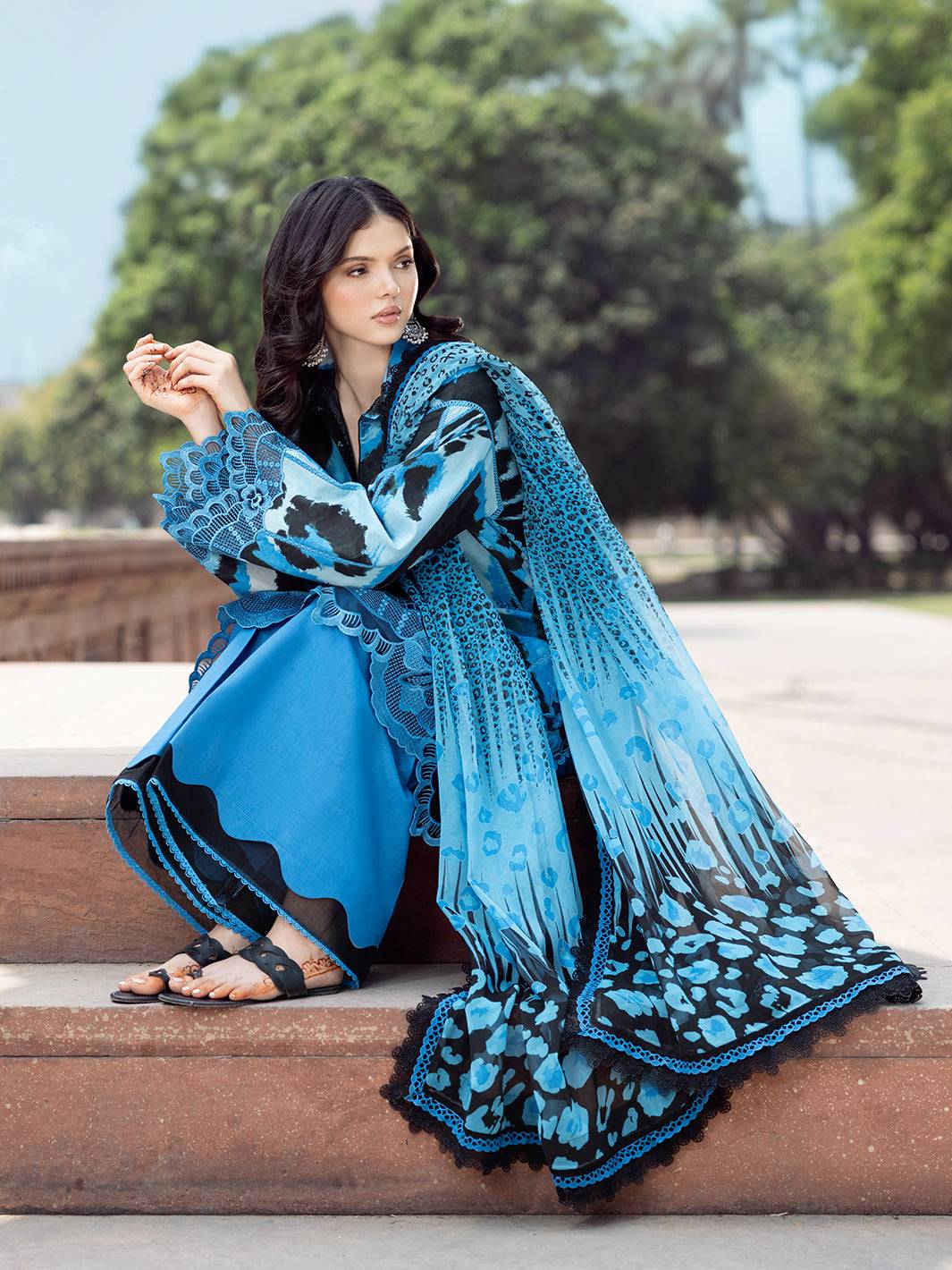 Bin Ilyas | Naqsh Naaz Luxury Lawn 25 | 2086 - D by Maria Faisal - Registered Vendor of : Bin Ilyas - type : Ladies Clothes - 100% original wedding dresses