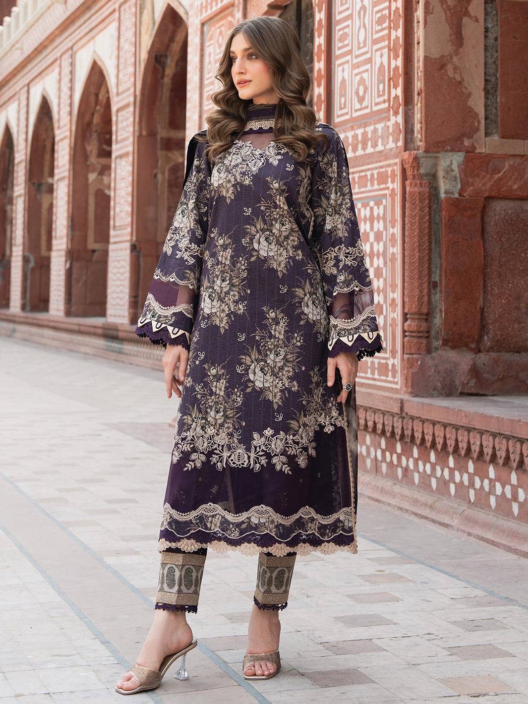 Bin Ilyas | Naqsh Naaz Luxury Lawn 25 | 2087 - B by Maria Faisal - Registered Vendor of : Bin Ilyas - type : Ladies Clothes - 100% original wedding dresses