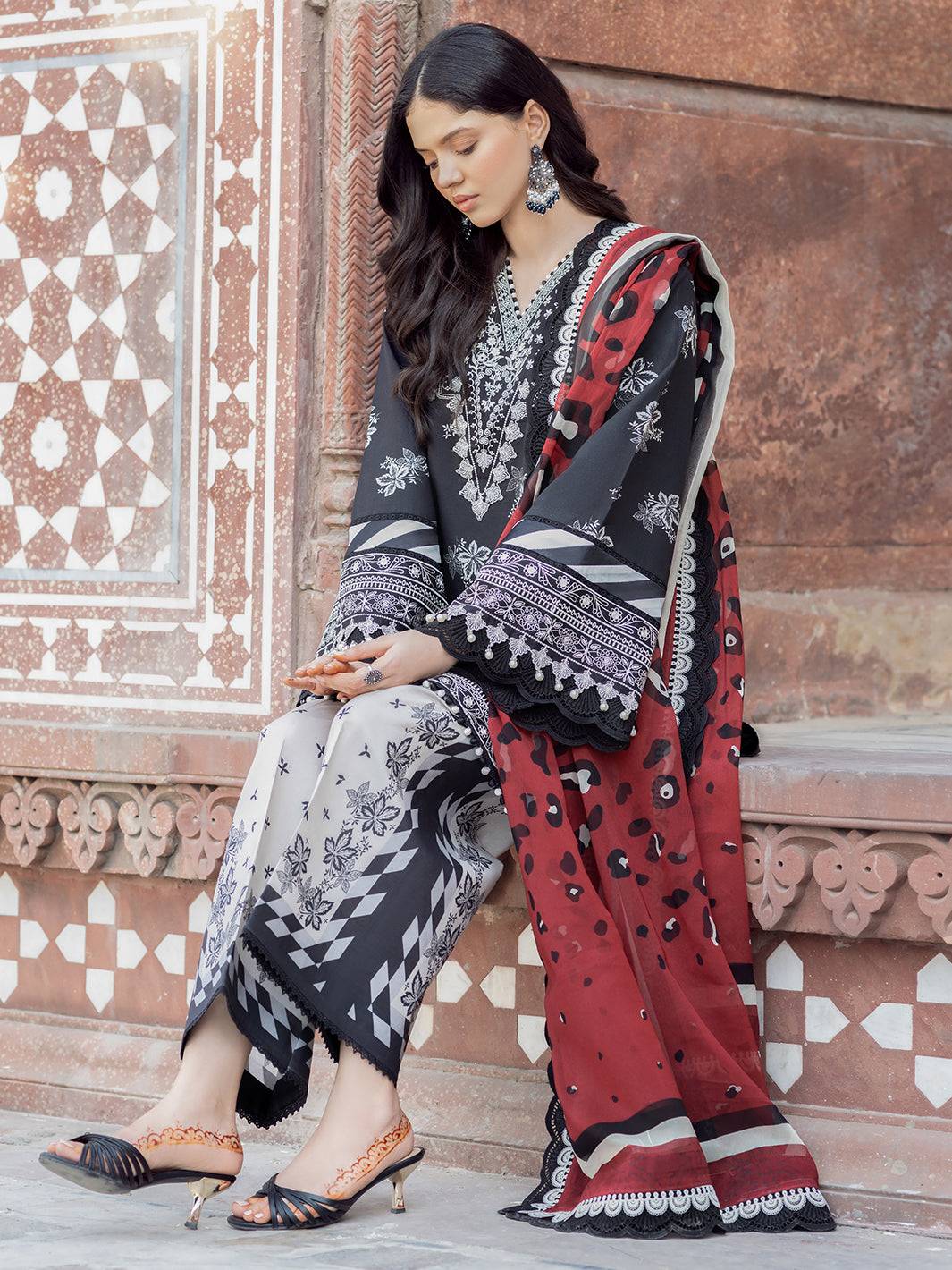 Bin Ilyas | Naqsh Naaz Luxury Lawn 25 | 2088 - A by Maria Faisal - Registered Vendor of : Bin Ilyas - type : Ladies Clothes - 100% original wedding dresses