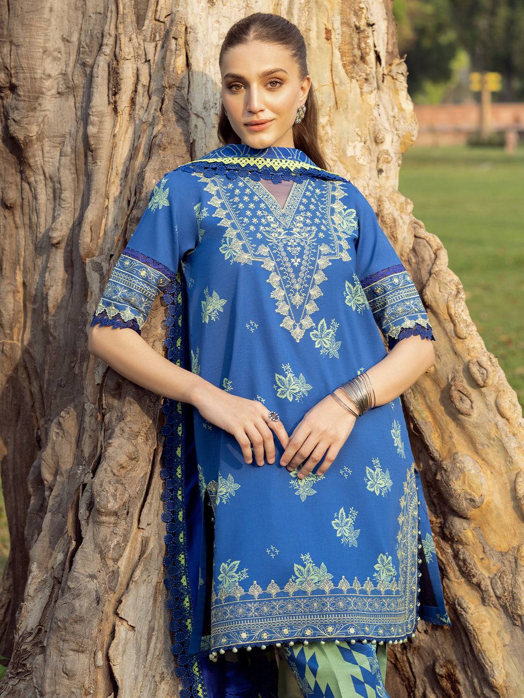Bin Ilyas | Naqsh Naaz Luxury Lawn 25 | 2088 - B by Maria Faisal - Registered Vendor of : Bin Ilyas - type : Ladies Clothes - 100% original wedding dresses