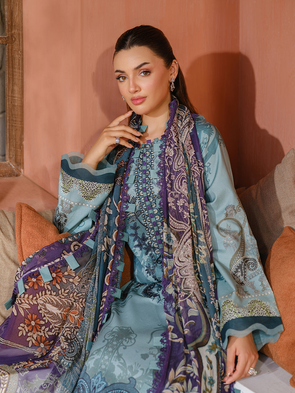 Jade | Cambric 25 | URBANE EMBROIDERED CAMBRIC 25 PG - Ladies Clothes - Maria Faisal
