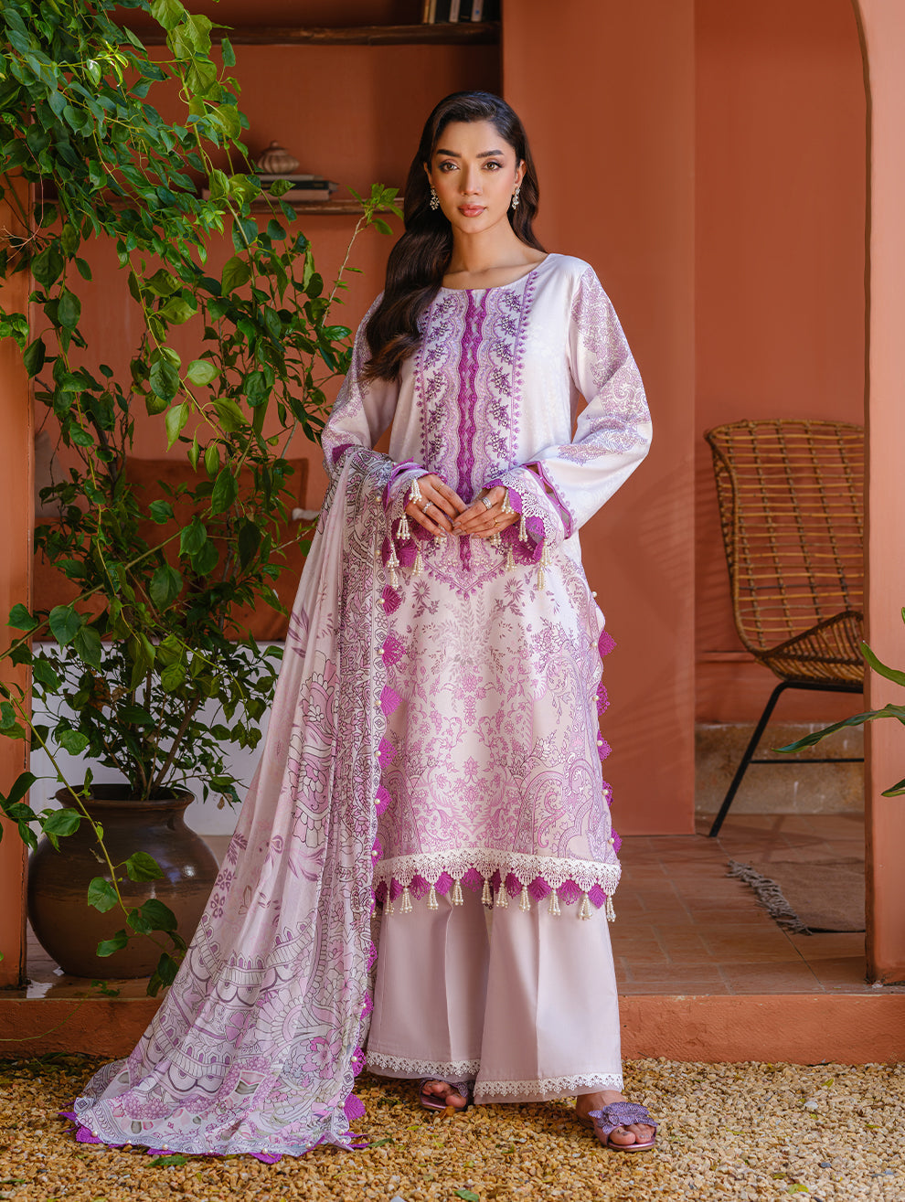 Jade | Cambric 25 | URBANE EMBROIDERED CAMBRIC 25 PNK - Ladies Clothes - Maria Faisal