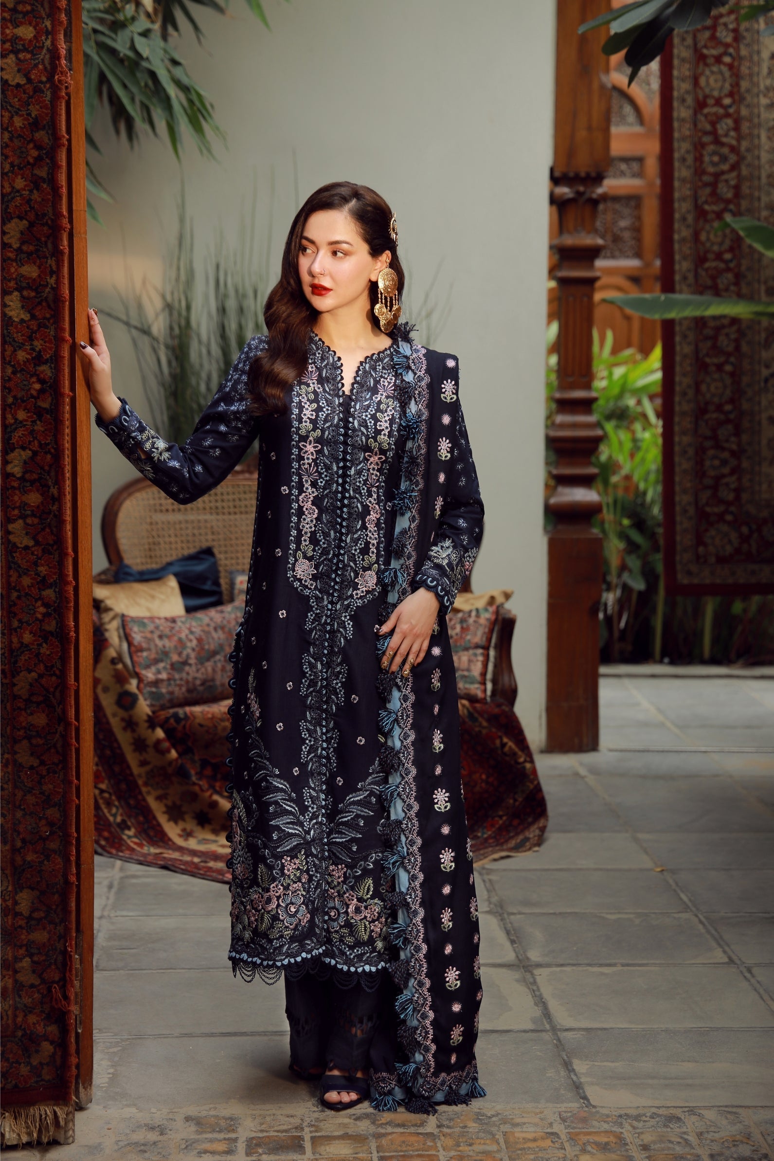 Maryam Hussain | Winter Shawl 25 | Roohi - Formal Dress - available at Maria Faisal in UK and USA.