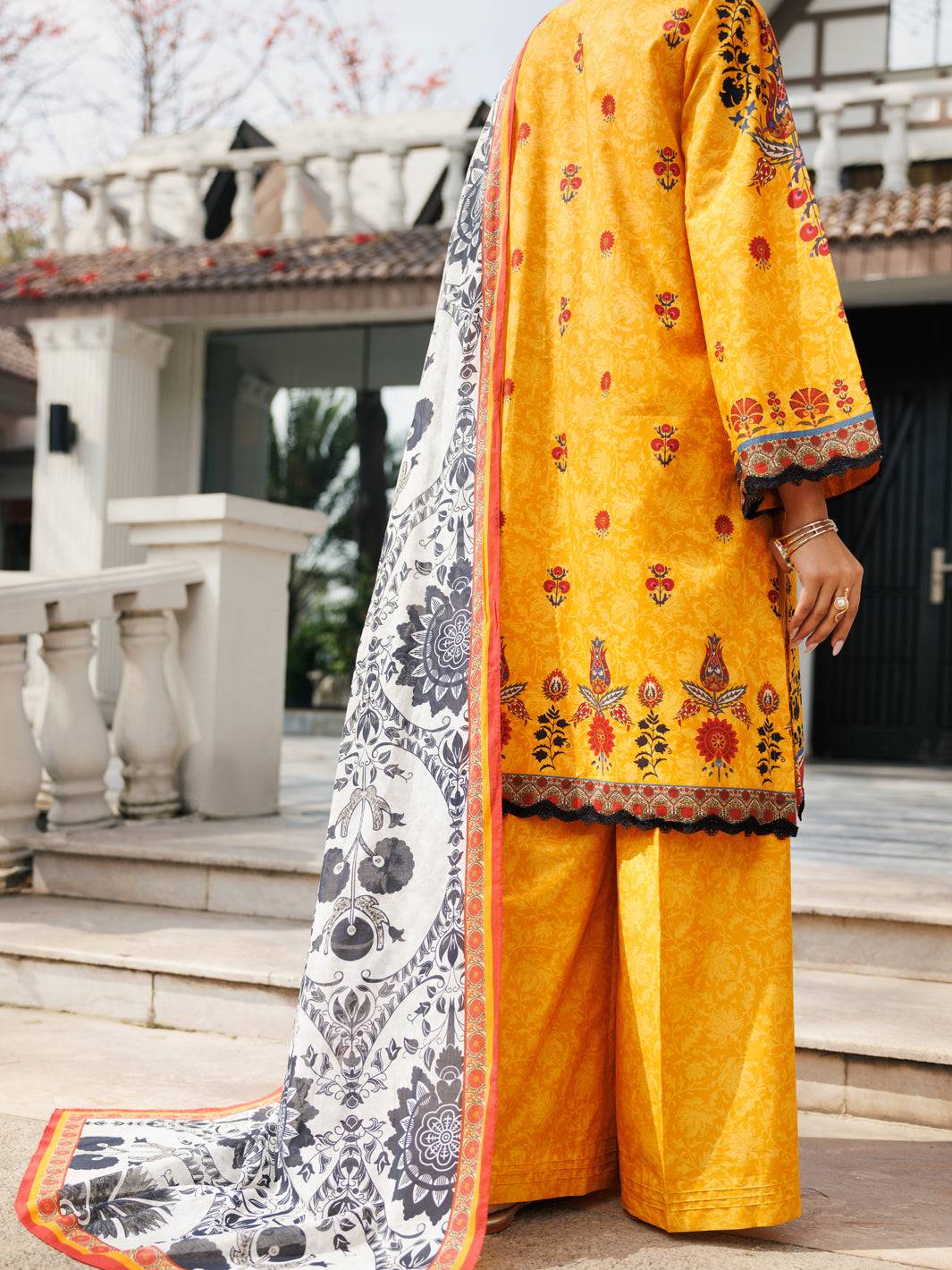 Almirah | Traditional Tale | ALP-3PS-2114 by Maria Faisal - Registered Vendor of : Almirah - type : - 100% original wedding dresses