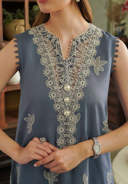 Zarqash | Tresor Luxury Lawn 24 | ZQT 004 THISTLE - Maria Faisal