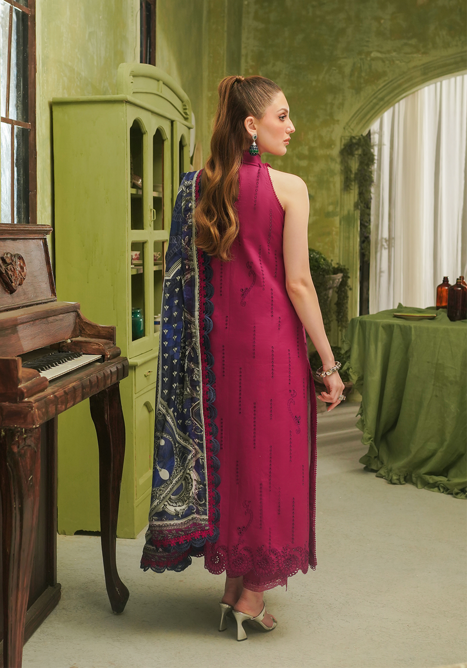 Zarqash | Tresor Luxury Lawn 24 | ZQT 0012 ROSA - Waniyas