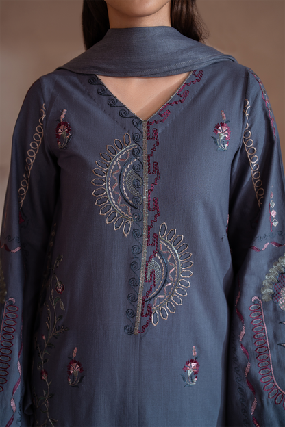 Iznik | Exclusive Winter | UE-360 - Ladies Clothes - Maria Faisal