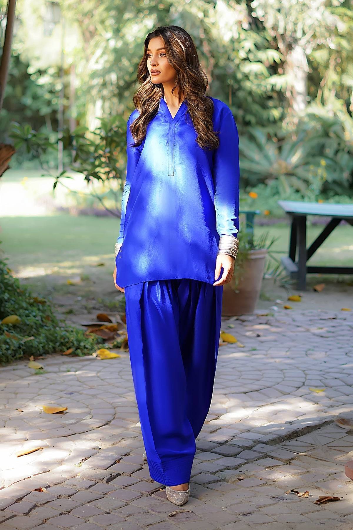 Erum Khan | Nue 25 | Cosmic Wave by Maria Faisal - Registered Vendor of : Erum Khan - type : Ladies Clothes - 100% original wedding dresses