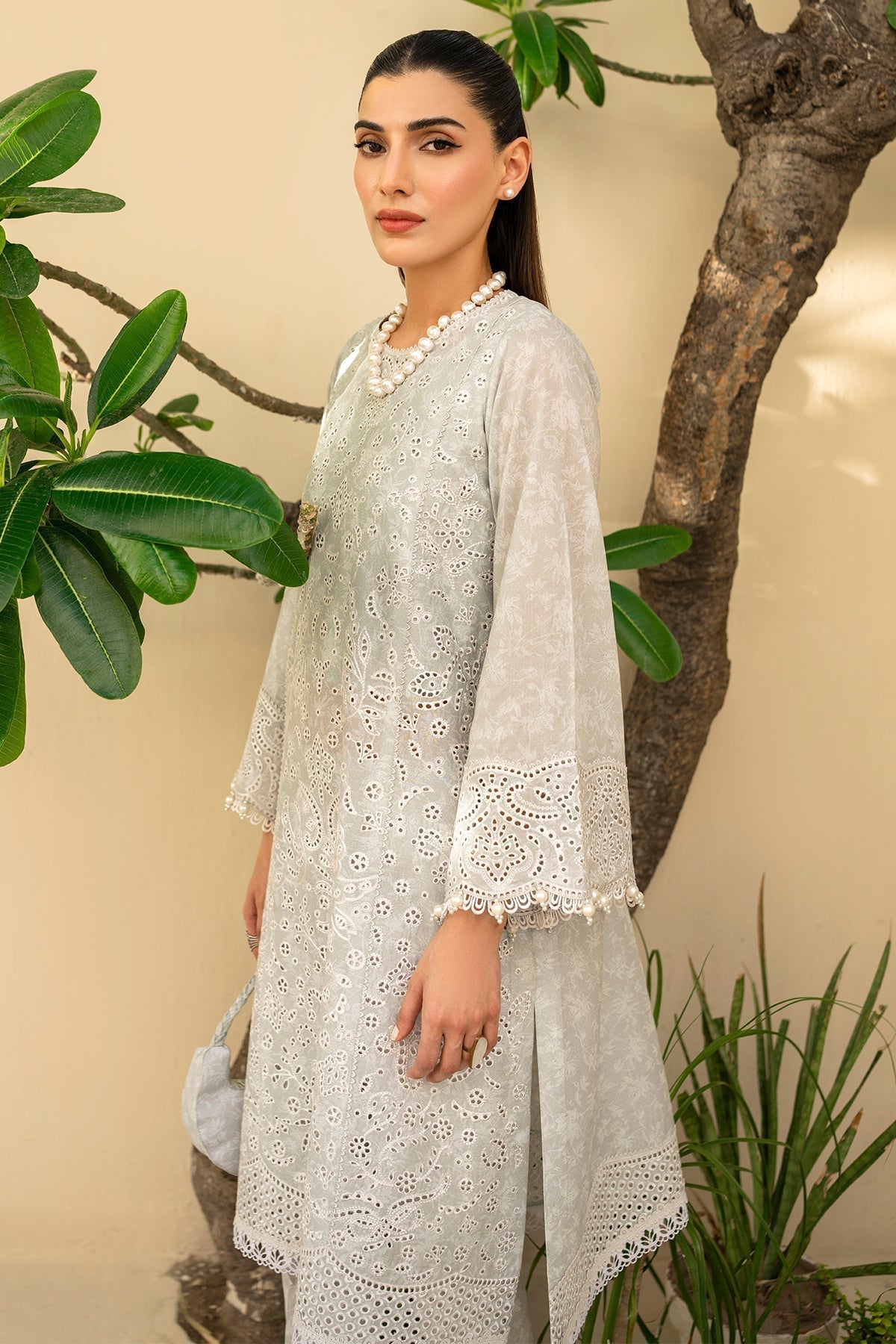 Jazmin | Irish Lawn SS 24 | D2 - Maria Faisal. 