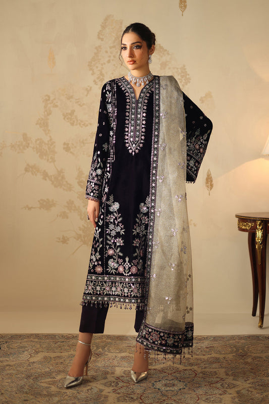 UF-4321 – authentic Pakistani dress from the Velvet 25 collection for women in the UK