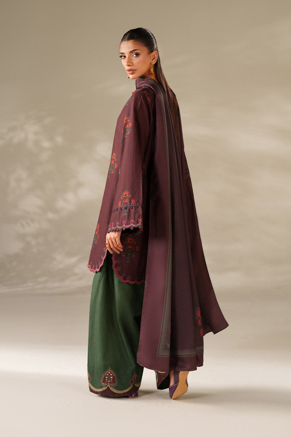 Iznik | Winter Chapter 25 | UE-562 Printed Khaddar - Casual Dress - available at Maria Faisal in UK and USA.