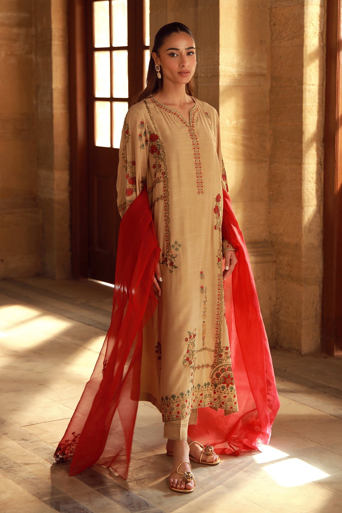 Sahar | Luxe Pret 25 | Crimson Bronze by Maria Faisal - Registered Vendor of : Sahar - type : Ladies Clothes - 100% original wedding dresses