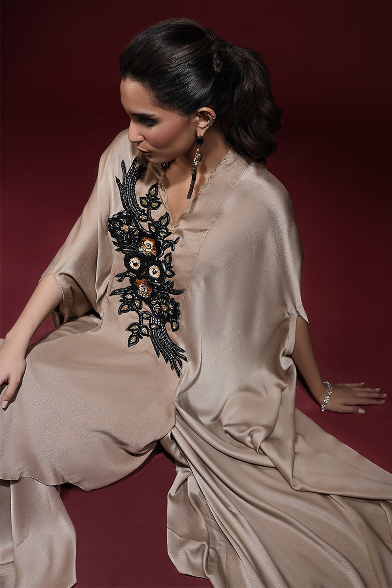 Wardha Saleem | Luxury Pret Fusion Wear | SAHARA DRAPE WITH PANTS (2PC) - Ladies Clothes 