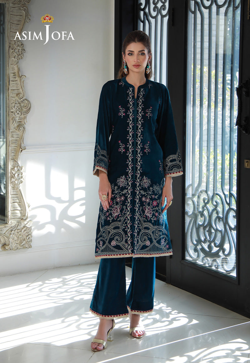 Asim Jofa | Velvet Edit | AJVG-09 - Designer Dress with Intricate embroidery and embellishments. Shop elegent wedding dress at Maria Faisal.