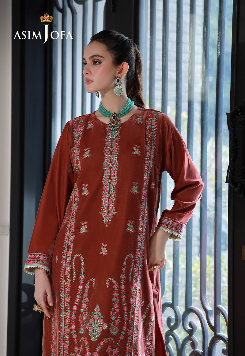 Asim Jofa | Velvet Edit | AJVG-04 - Designer Dress with Intricate embroidery and embellishments. Shop elegent wedding dress at Maria Faisal.