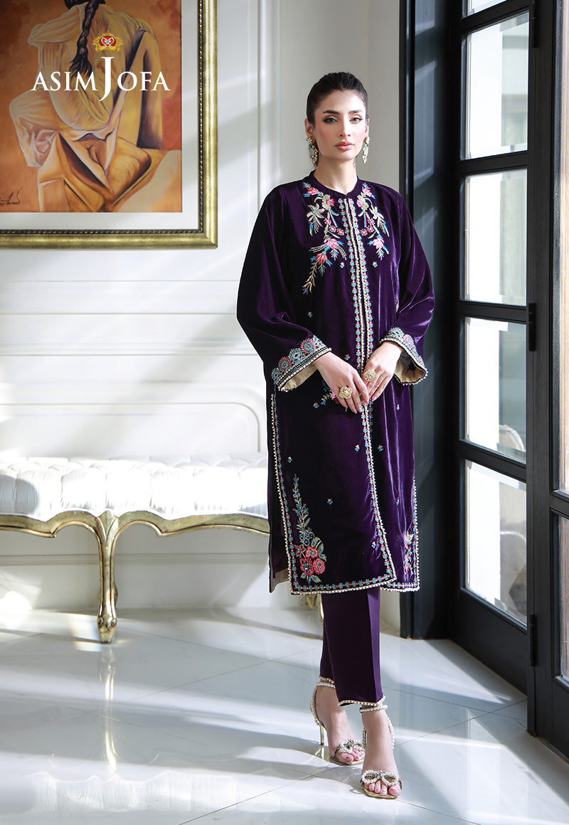 Asim Jofa | Velvet Edit | AJVG-10 - Designer Dress with Intricate embroidery and embellishments. Shop elegent wedding dress at Maria Faisal.