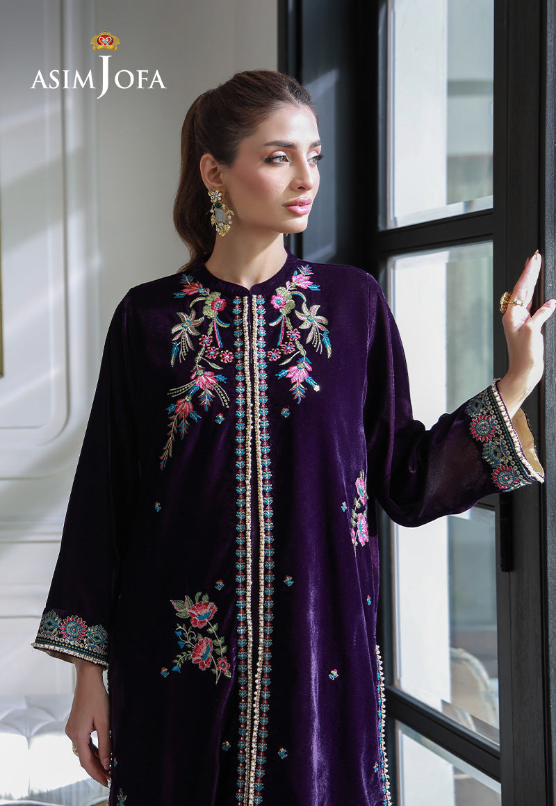 Asim Jofa | Velvet Edit | AJVG-10 - Designer Dress with Intricate embroidery and embellishments. Shop elegent wedding dress at Maria Faisal.