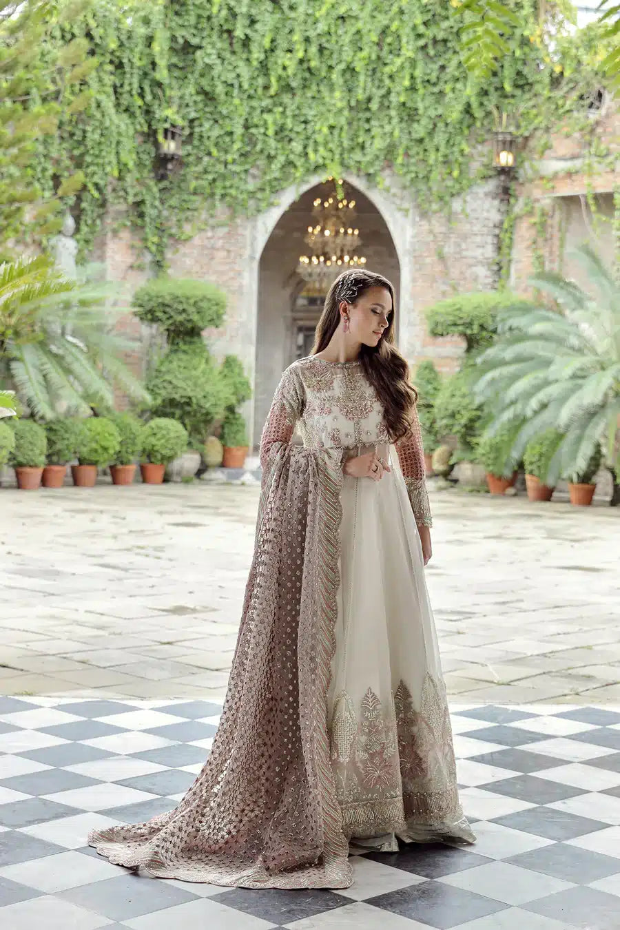 Maryam Hussain | Raha Luxury Festive 23 | Laleh