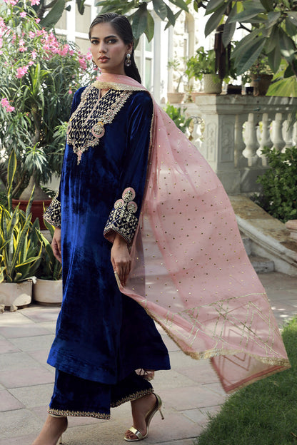 Sana Abbas | Velvet Formals | LOLITE - Ladies Clothes - Maria Faisal