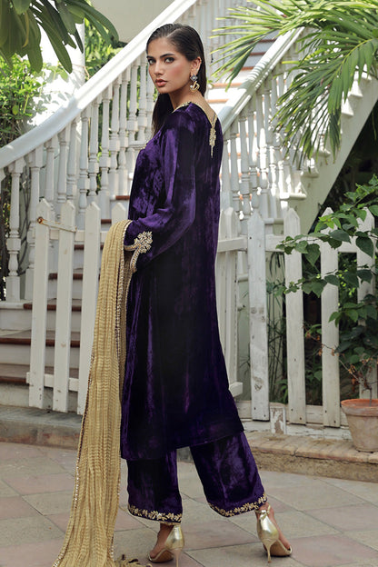 Sana Abbas | Velvet Formals | KANZITE - Ladies Clothes - Maria Faisal