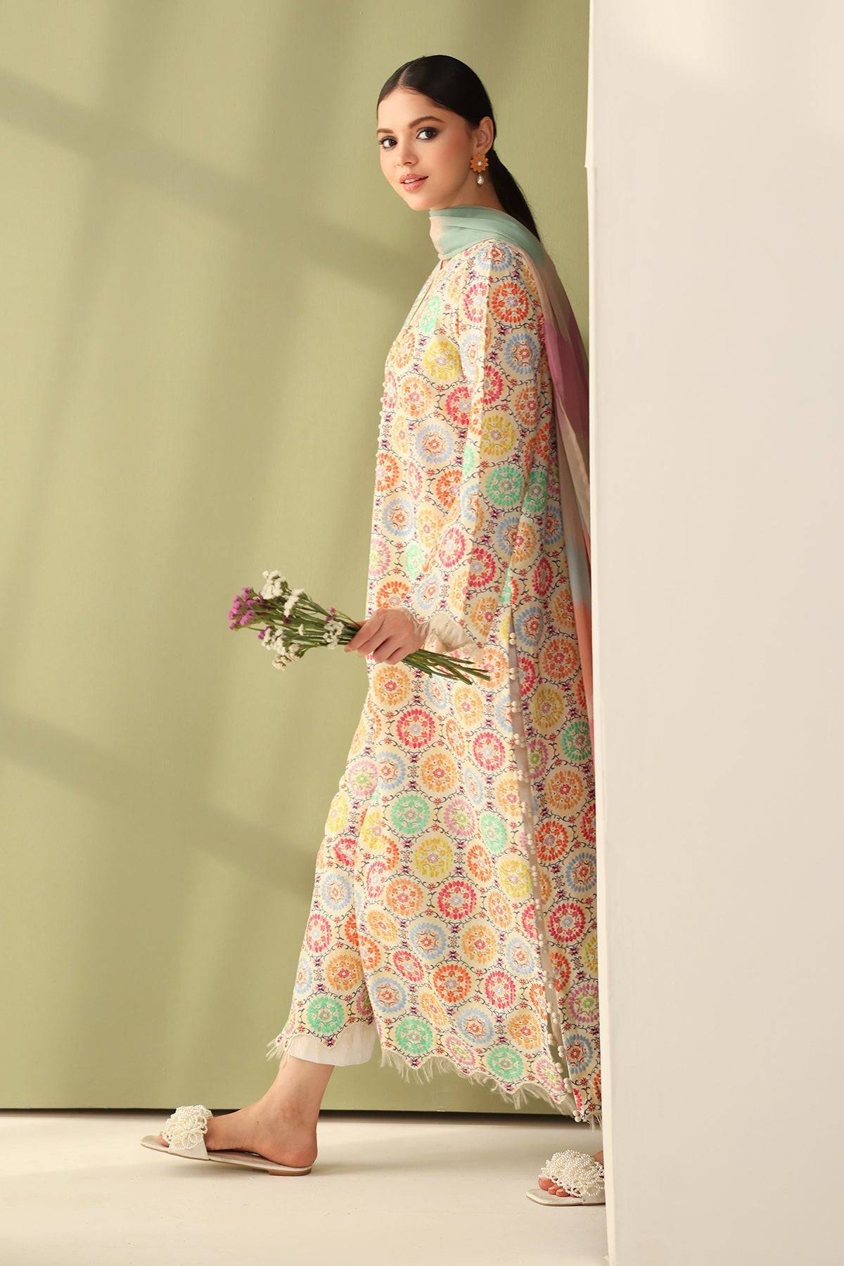 Baroque | Eid Printique | EMBROIDERED PRINTED LAWN UF-4178 by Maria Faisal - Registered Vendor of : Baroque - type : Ladies Clothes - 100% original wedding dresses