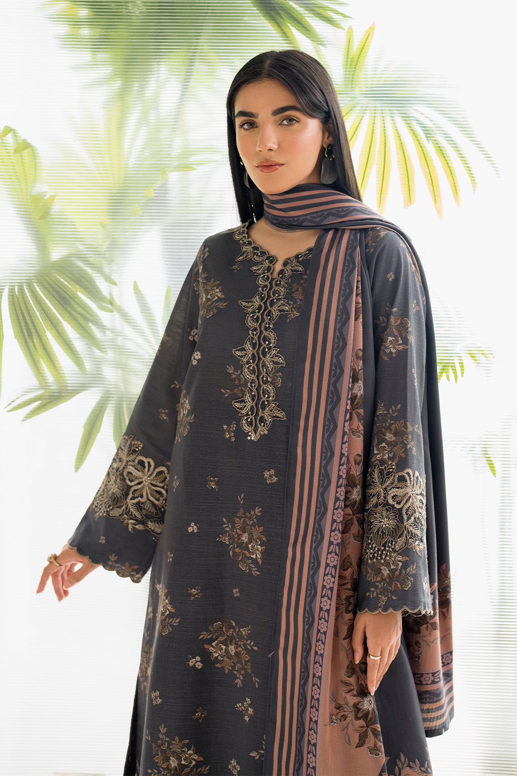 Iznik | Exclusive Winter | UE-358 - Ladies Clothes - Maria Faisal