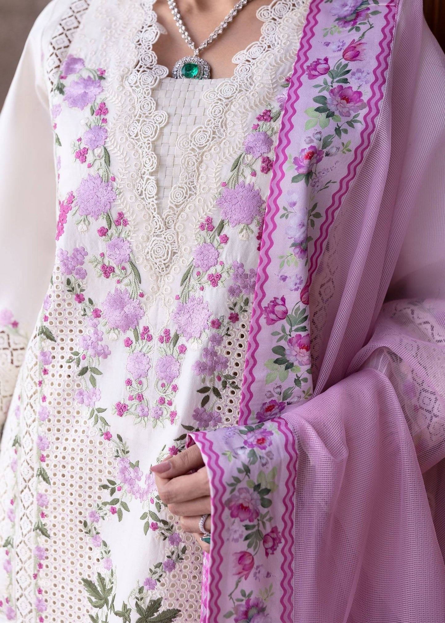 Saira Shakira | Bloom Lawn 25 | ZERENE 1-A by Maria Faisal - Registered Vendor of : Saira Shakira - type : Ladies Clothes - 100% original wedding dresses