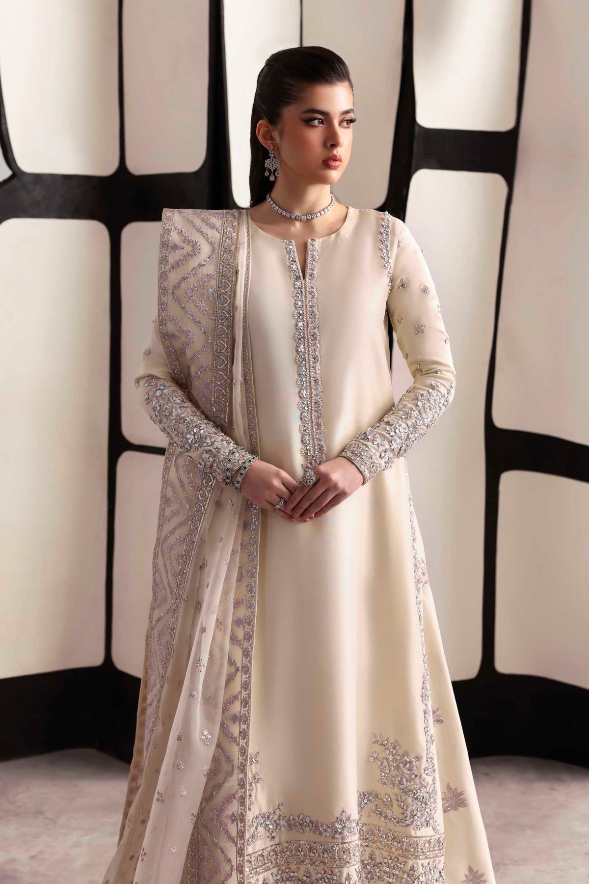 Raue – authentic Pakistani dress from the Luxury Formals 25 collection for women in the UK