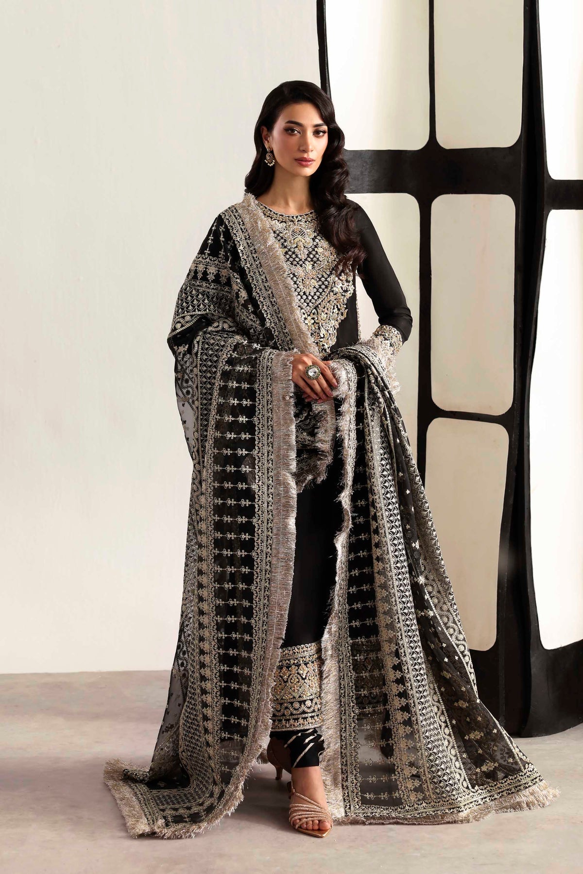 Onyx – authentic Pakistani dress from the Luxury Formals 25 collection for women in the UK