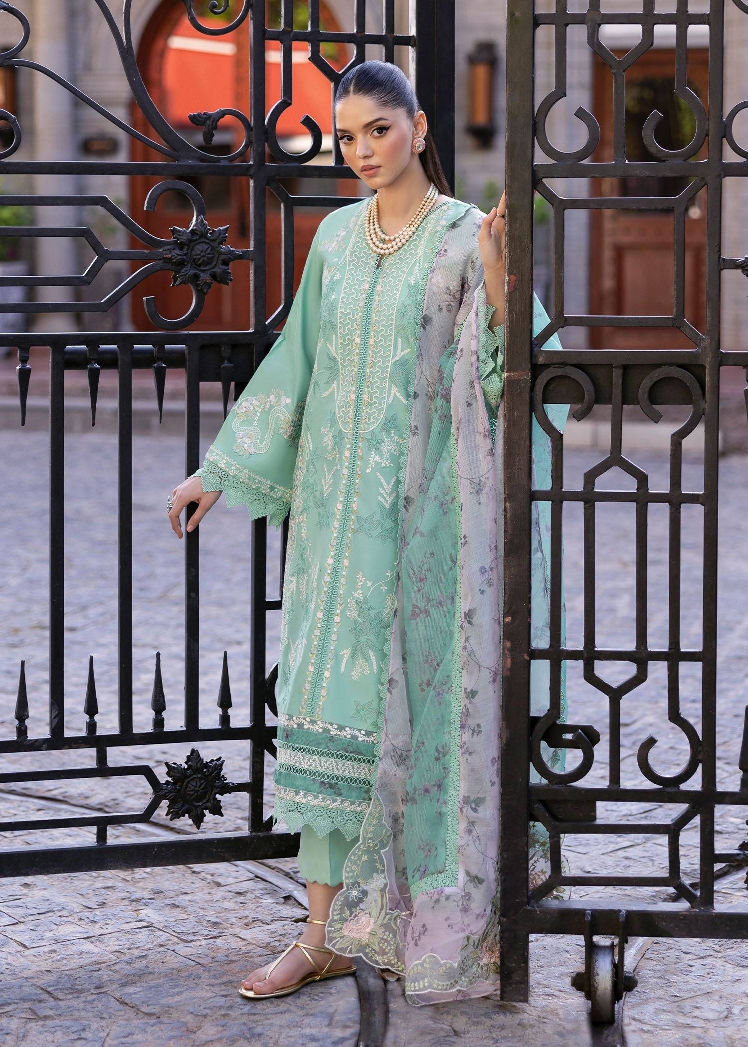 Saira Shakira | Bloom Lawn 25 | CHLOE 3-B by Maria Faisal - Registered Vendor of : Saira Shakira - type : Ladies Clothes - 100% original wedding dresses