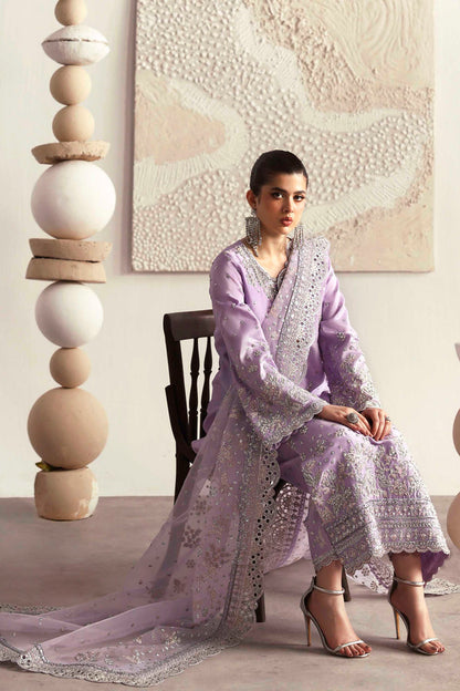 Champagne – authentic Pakistani dress from the Luxury Formals 25 collection for women in the UK