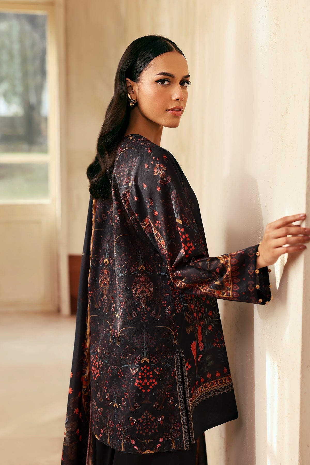 Sahar | Selene 25 | Royal Noir by Maria Faisal - Registered Vendor of : Sahar - type : Ladies Clothes - 100% original wedding dresses