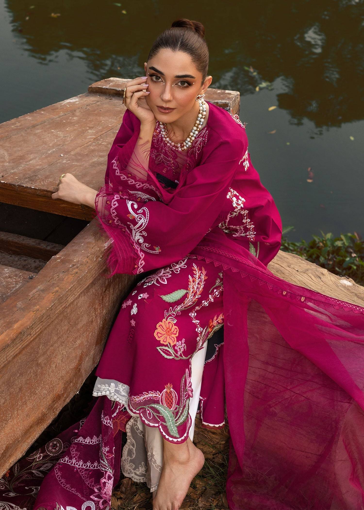 Crimson | Tasawar 25 | MIRROR GARDEN - D3A - Ladies Clothes 