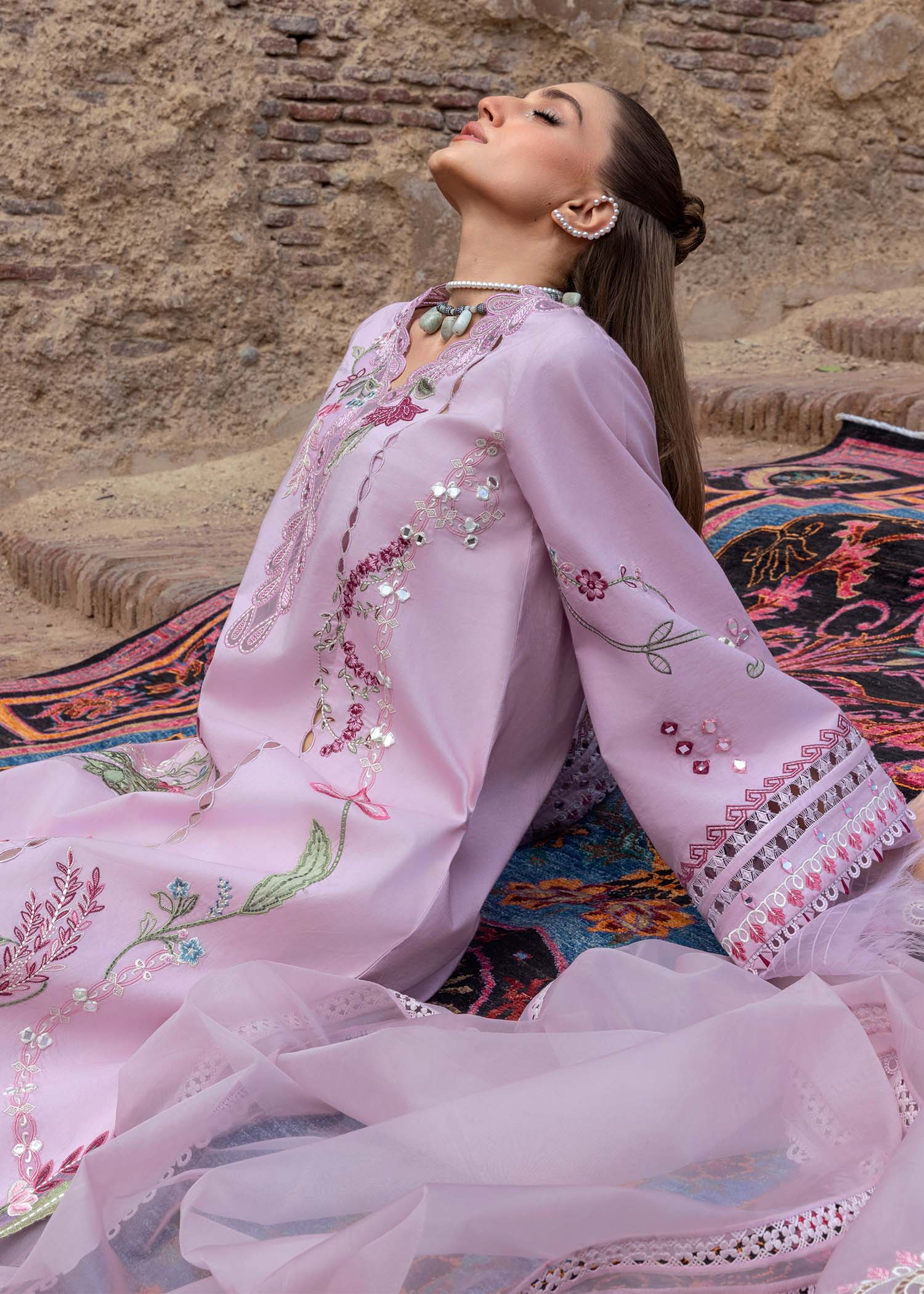 Crimson | Tasawar 25 | MIRROR GARDEN - D3B - Ladies Clothes 