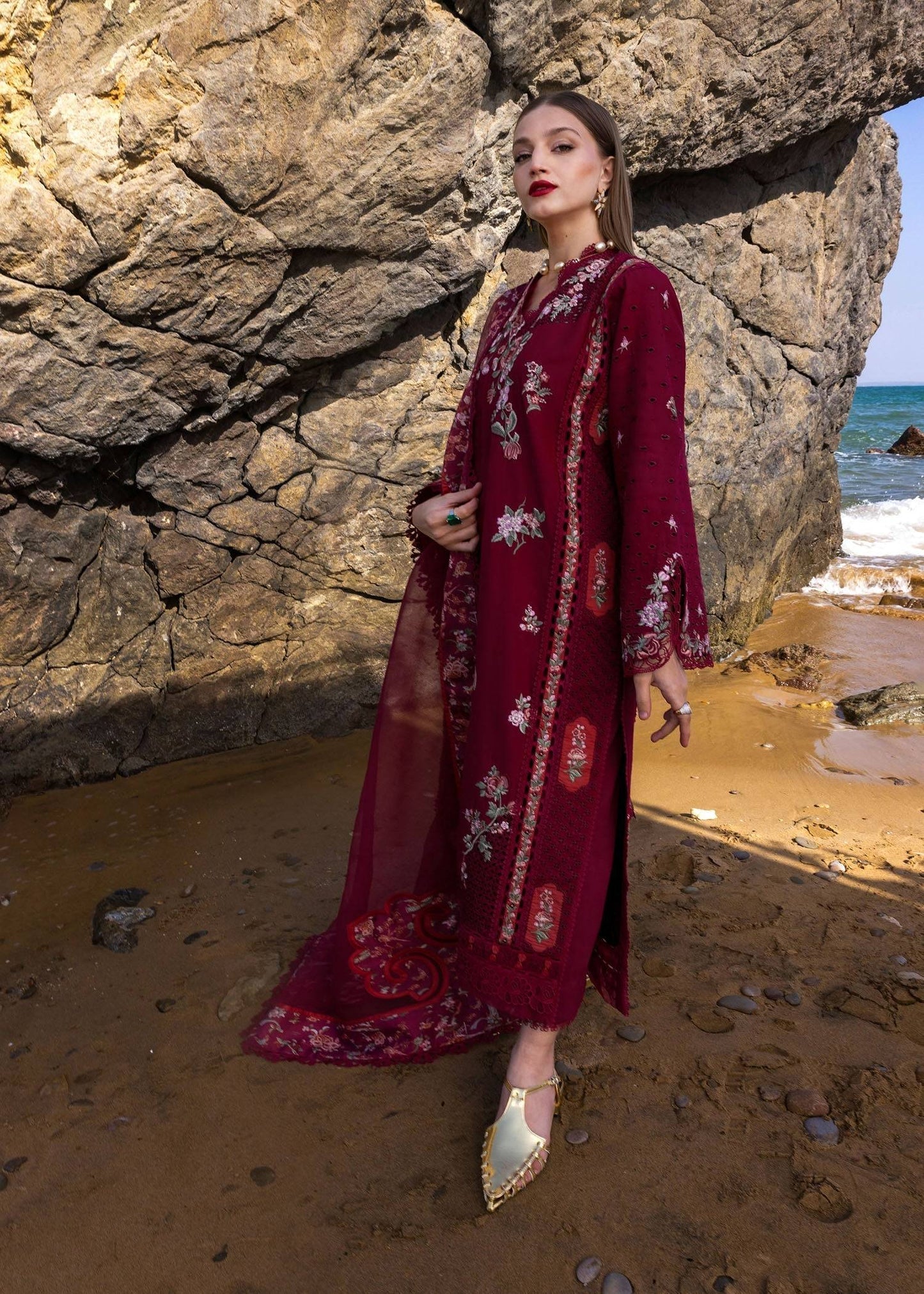 Crimson | Floe by Crimson | Parsi Threads - D5 B by Maria Faisal - Registered Vendor of : Crimson - type : Ladies Clothes - 100% original wedding dresses