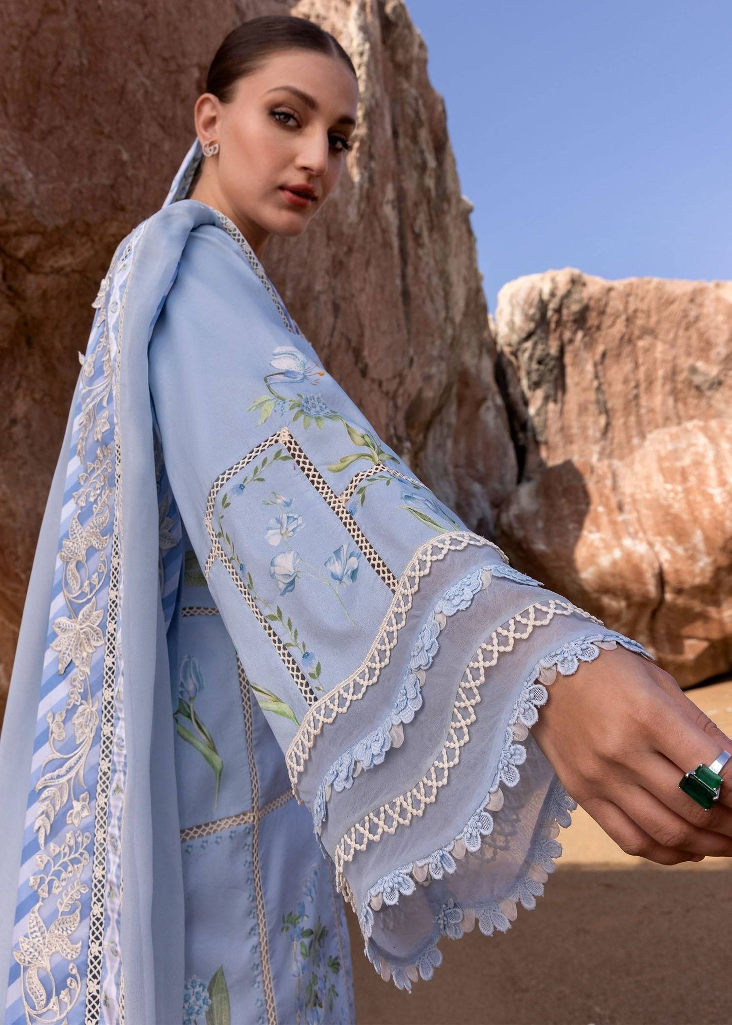 Crimson | Floe by Crimson | A Girl In The Garden - D7 B by Maria Faisal - Registered Vendor of : Crimson - type : Ladies Clothes - 100% original wedding dresses