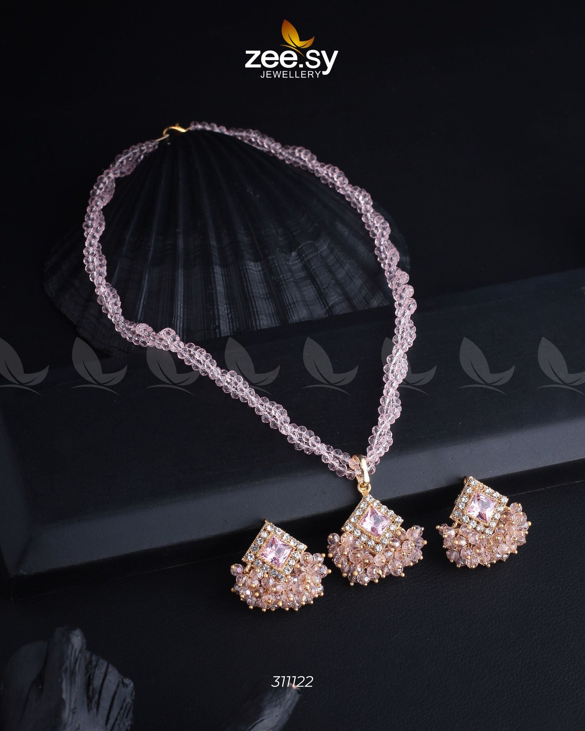 Pendant Necklace - Pendant 