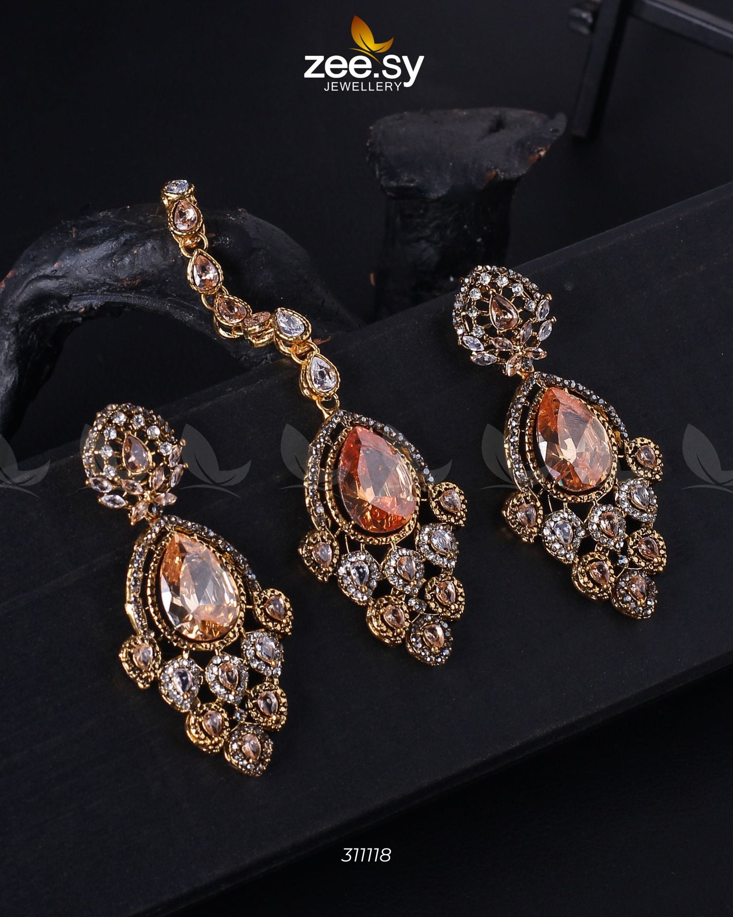 Dangle Earrings - Earrings 