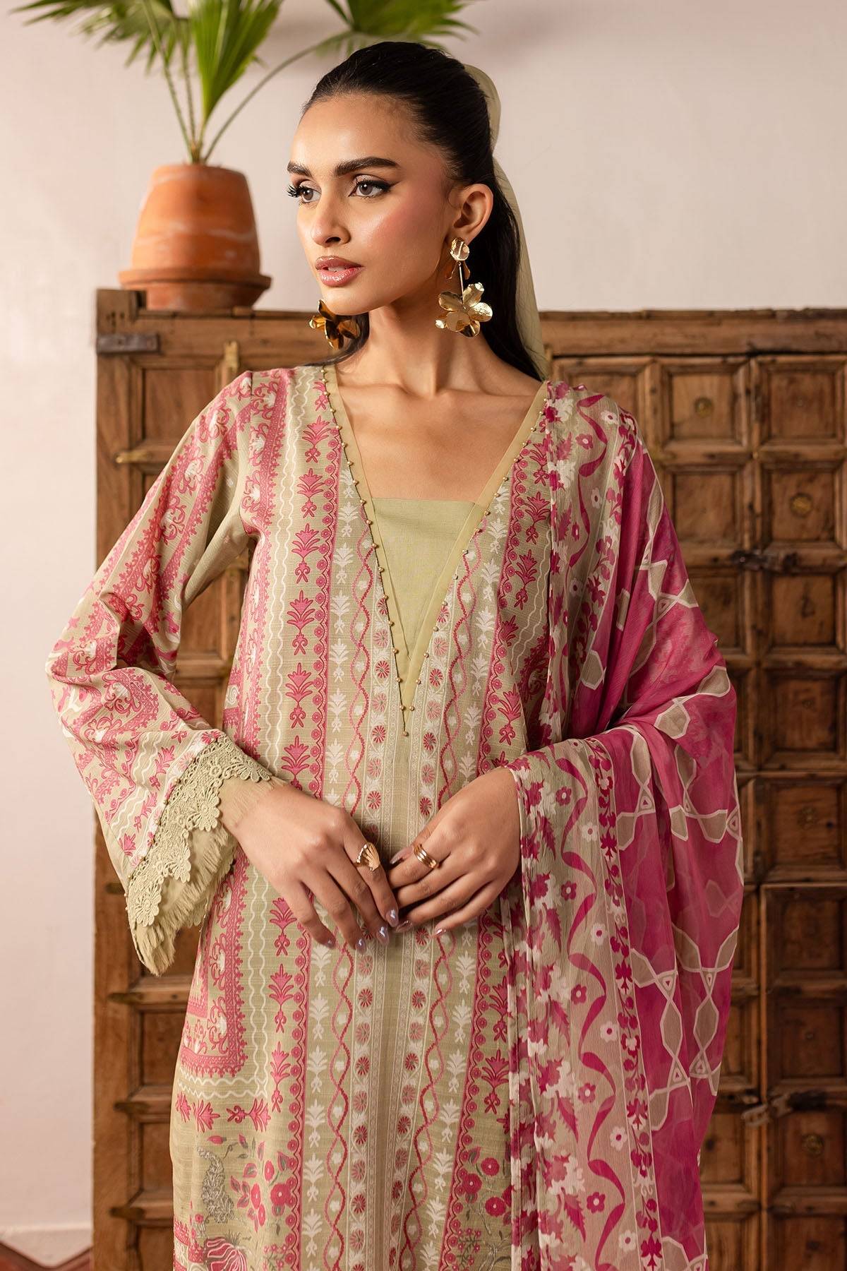 Nureh | Printed lawn 25 | SP-141 by Maria Faisal - Registered Vendor of : Nureh - type : Ladies Clothes - 100% original wedding dresses