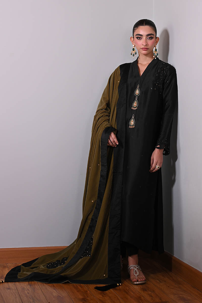 Hue Pret | Farasha Luxury Winter | Nisha - Ladies Clothes - Maria Faisal