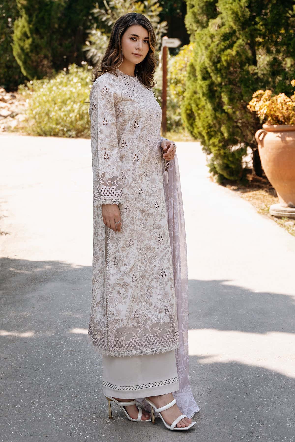 Afrozeh | Damask The Holiday Edit 25 | Lunetta A by Maria Faisal - Registered Vendor of : Afrozeh - type : Ladies Clothes - 100% original wedding dresses