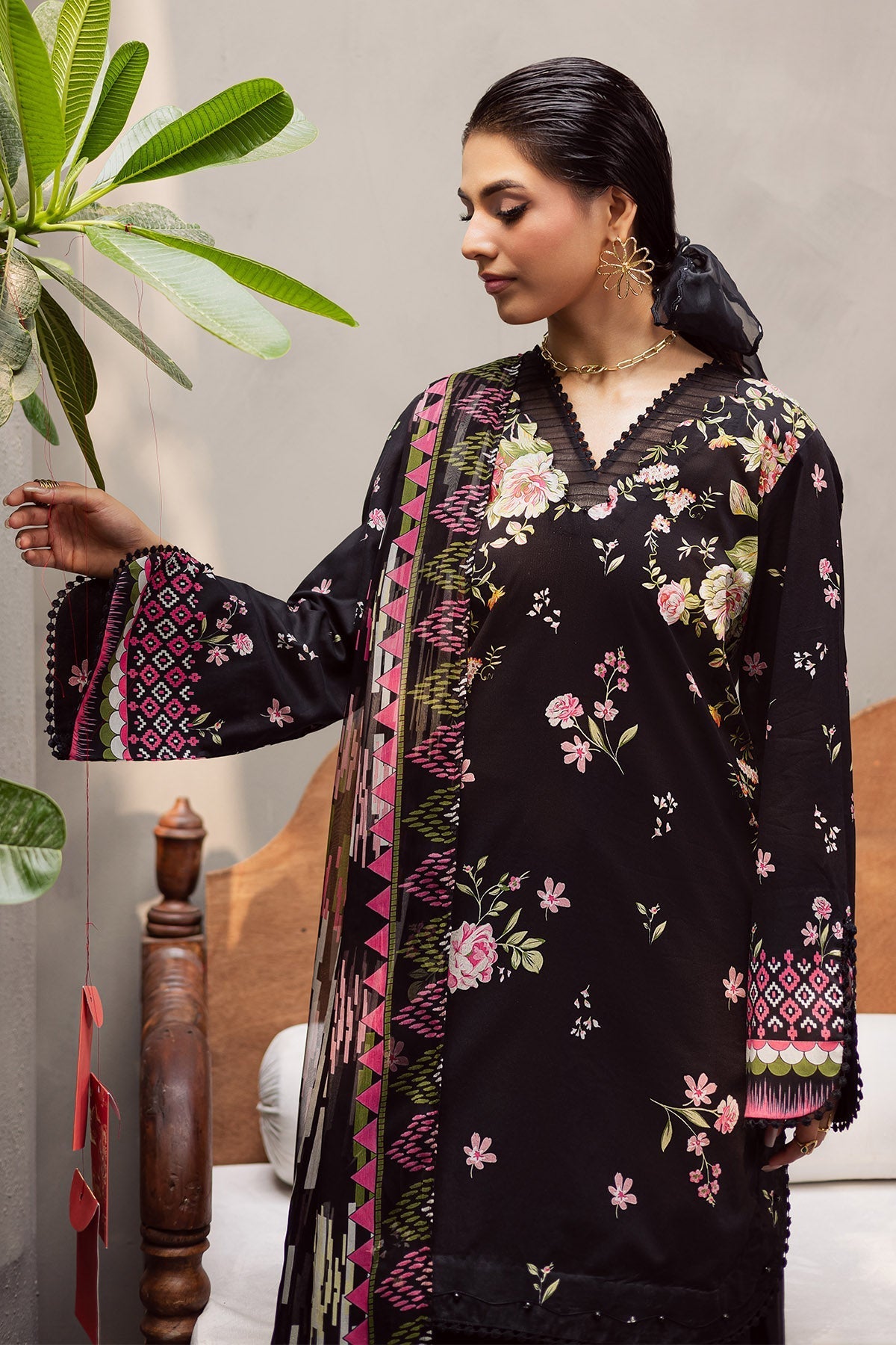 Nureh | Signature Prints 26 | SP-162 - Luxury Dress - available at Maria Faisal in UK and USA.