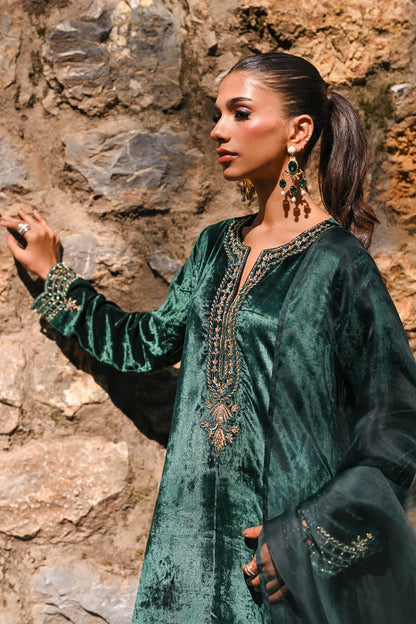 Hue Pret | Farasha Luxury Winter | Yasma - Ladies Clothes - Maria Faisal