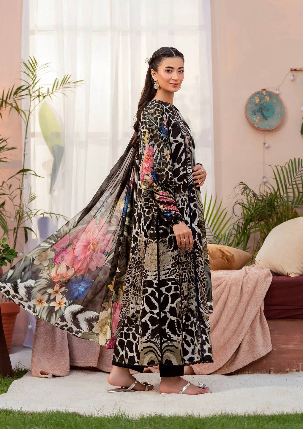 Elaf Premium | Prints 25 | EPS-4B NOIR ESSENCE by Maria Faisal - Registered Vendor of : Elaf Premium - type : Ladies Clothes - 100% original wedding dresses