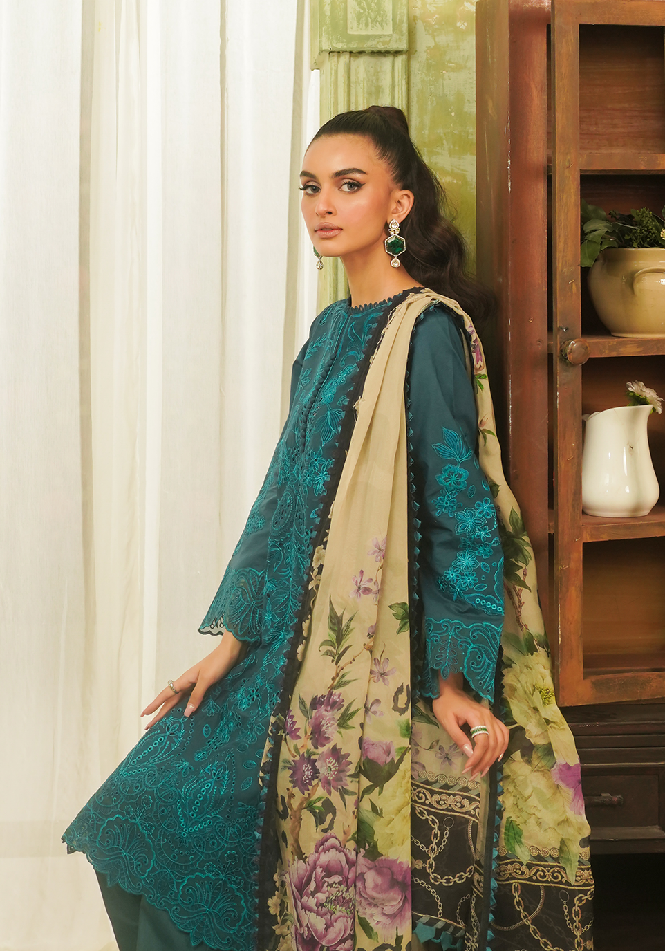 Zarqash | Tresor Luxury Lawn 24 | ZQT 0011 DINA - Waniyas